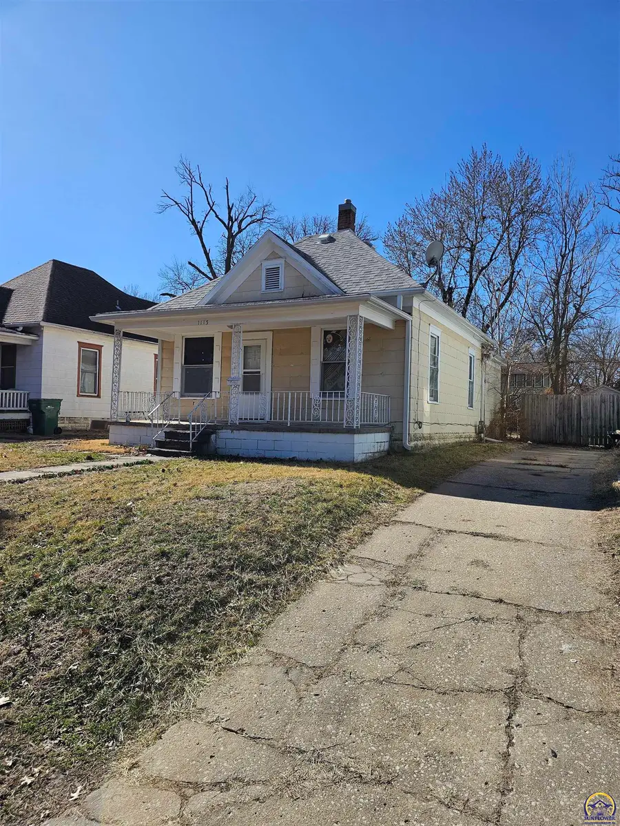 1115 SW Plass Ave, Topeka, KS 66604 - #2