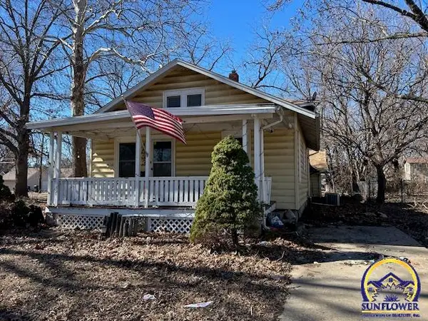 1533 SW High Ave, Topeka, KS 66604