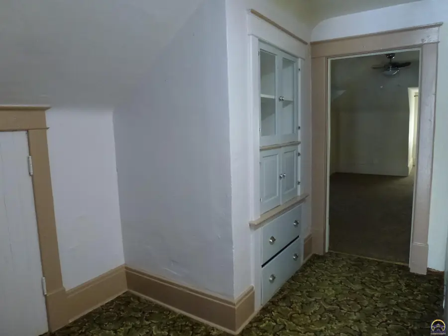 402 West St #Apartment D, Emporia, KS 66801 - #2