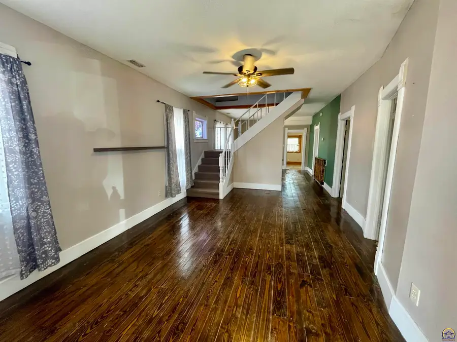 10134 SW Jordan Rd, Wakarusa, KS 66546 - #3