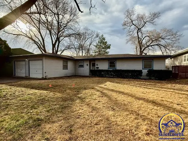 1727 W 26th St, Lawrence, KS 66046 - #1