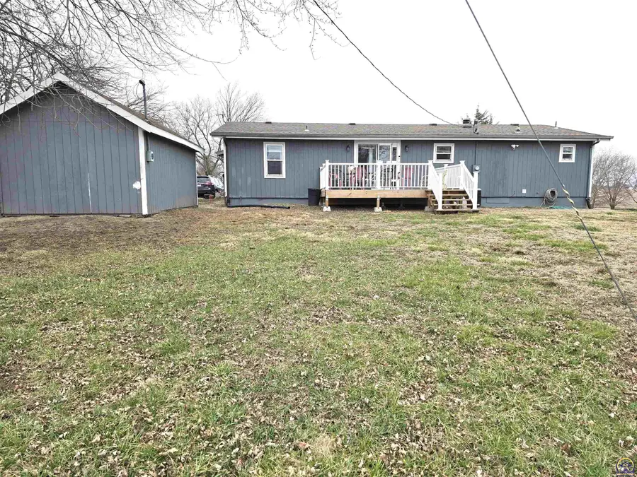 3916 SE Tecumseh Rd, Tecumseh, KS 66542 - #2