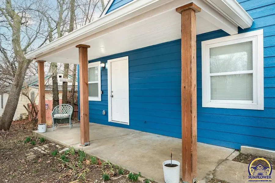 2723 SE Monroe St, Topeka, KS 66605 - #3