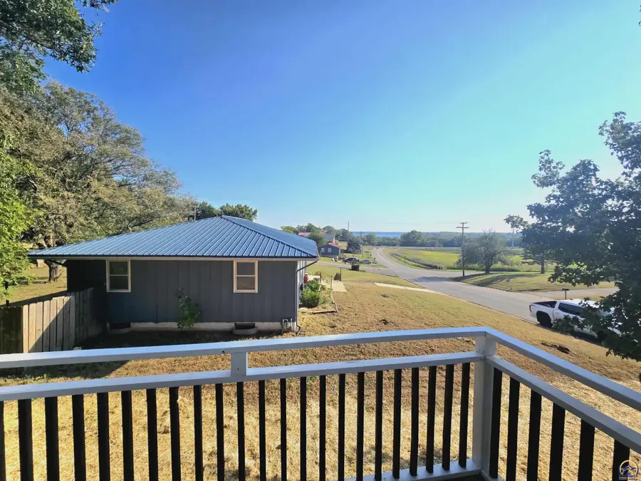 308 Kansa Dr, Ozawkie, KS 66070 - #3