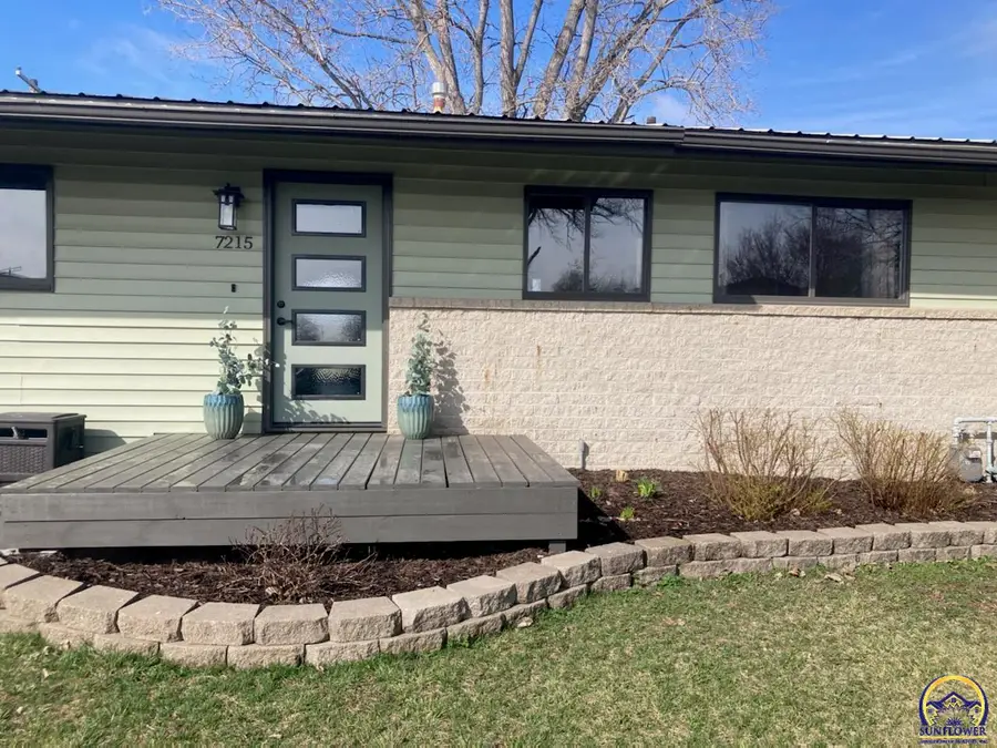 7215 SW Glencrest Dr, Topeka, KS 66619-1213 - #3