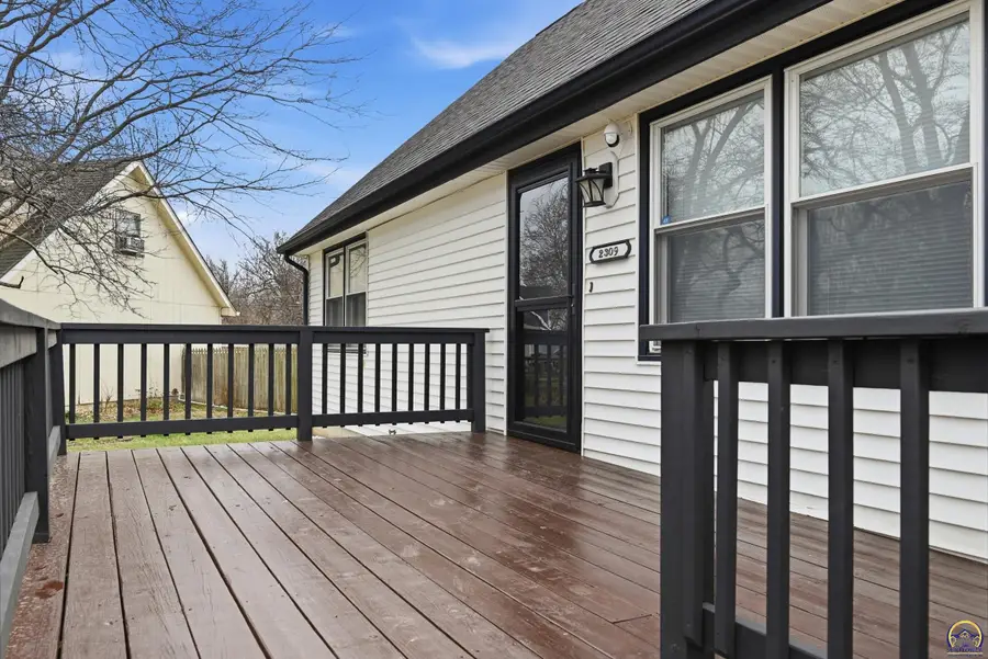 2309 SE 28th Ct, Topeka, KS 66605 - #2