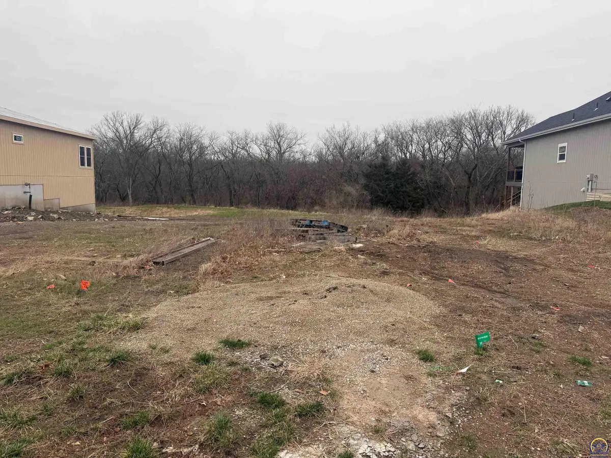 Lot 7 SW Lakeside Dr, Topeka, KS 66610 - #1
