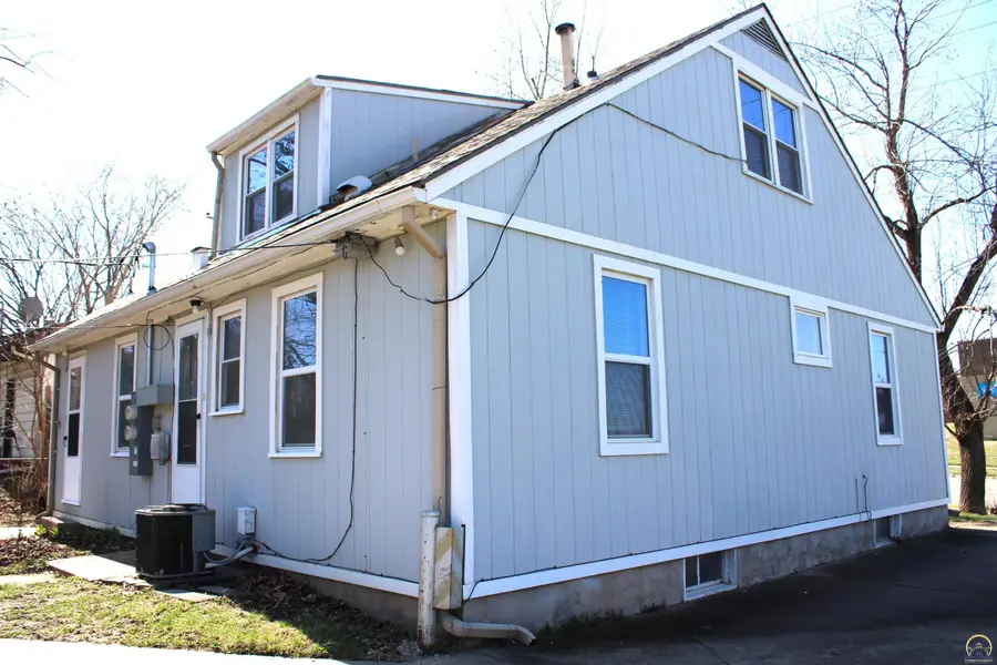 2632-2634 SE Adams St, Topeka, KS 66605 - #2