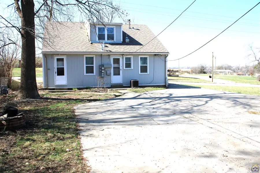 2632-2634 SE Adams St, Topeka, KS 66605 - #3