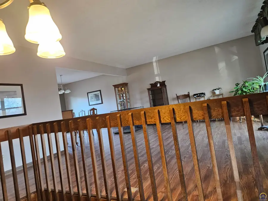1450 SE 43rd St, Topeka, KS 66609 - #3