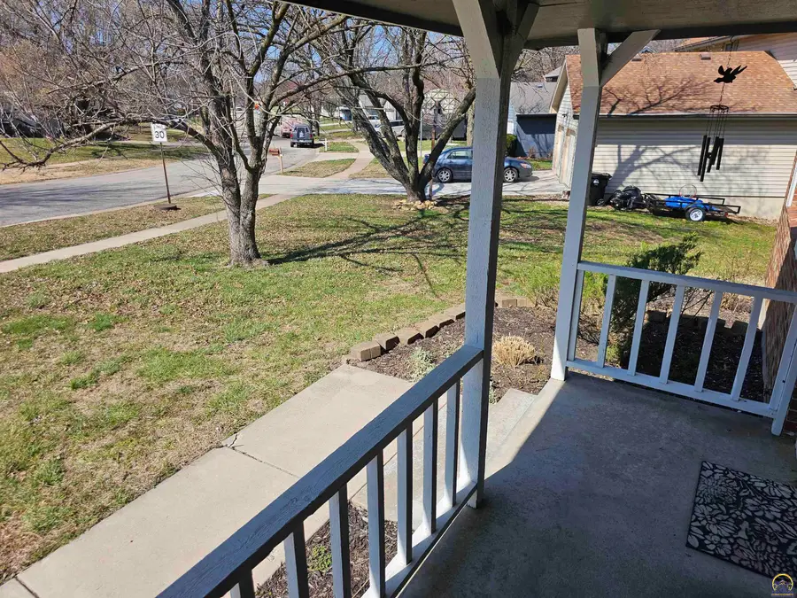 4460 SE Pennsylvania Ave, Topeka, KS 66609 - #3