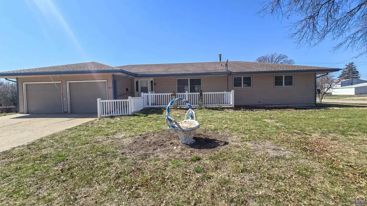 1589 2nd Ave W, Horton, KS 66439 - #1