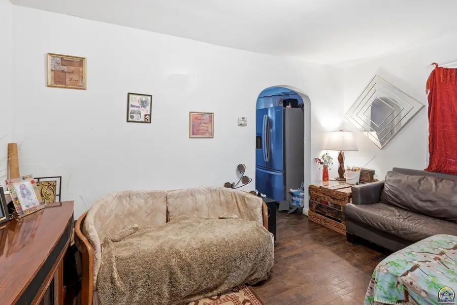 1264 SW Polk St, Topeka, KS 66612 - #2