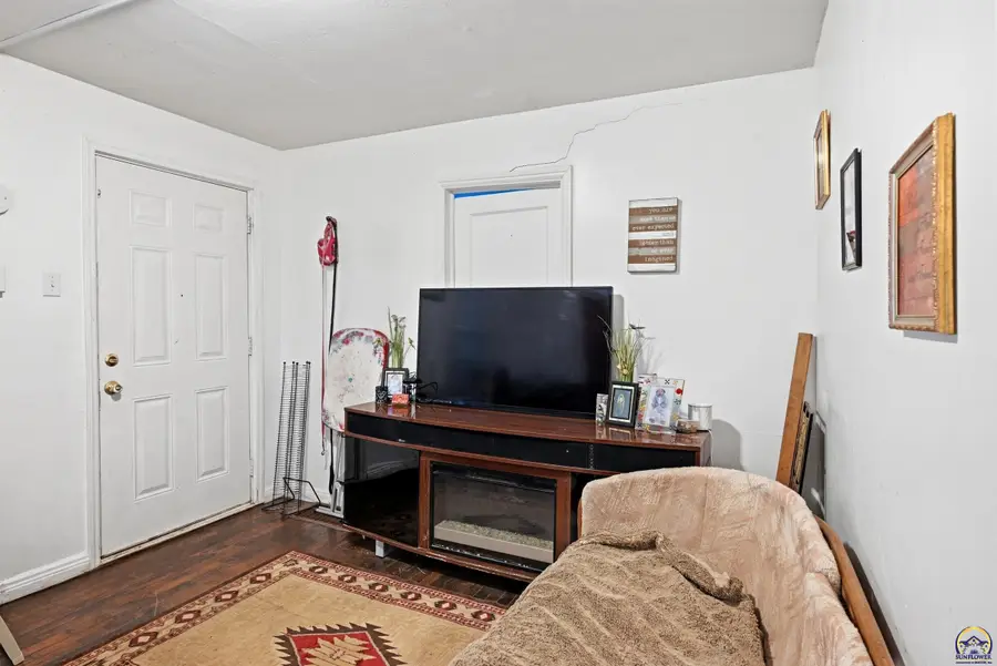 1264 SW Polk St, Topeka, KS 66612 - #3