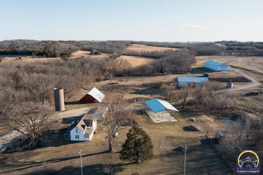 3337 SW 125th St, Carbondale, KS 66414 - #2