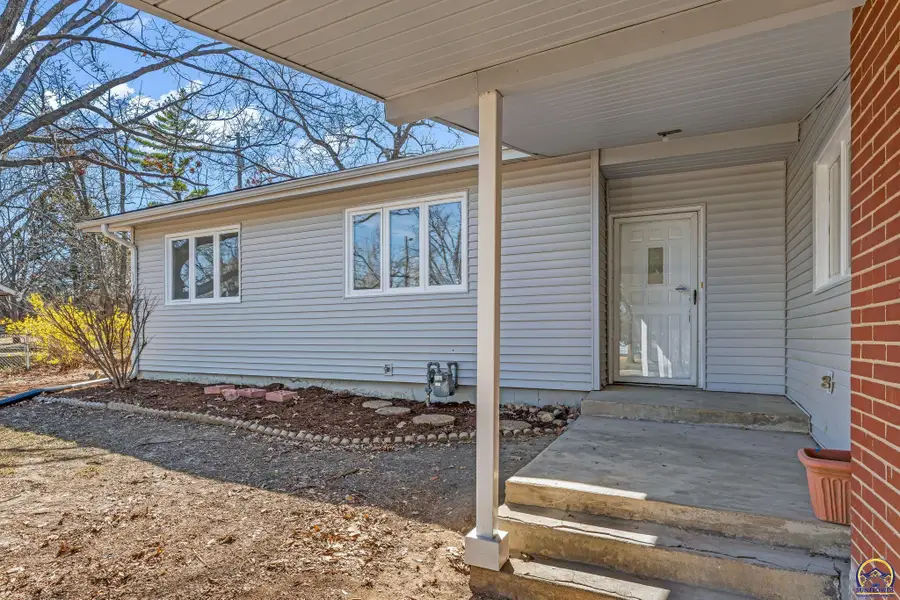 4741 SW Twilight Dr, Topeka, KS 66614 - #3