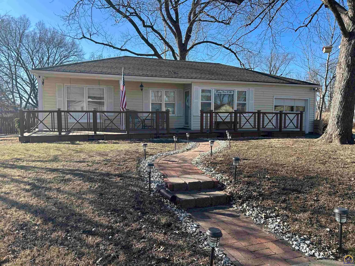 2409 Ohio St, Lawrence, KS 66046 - #1