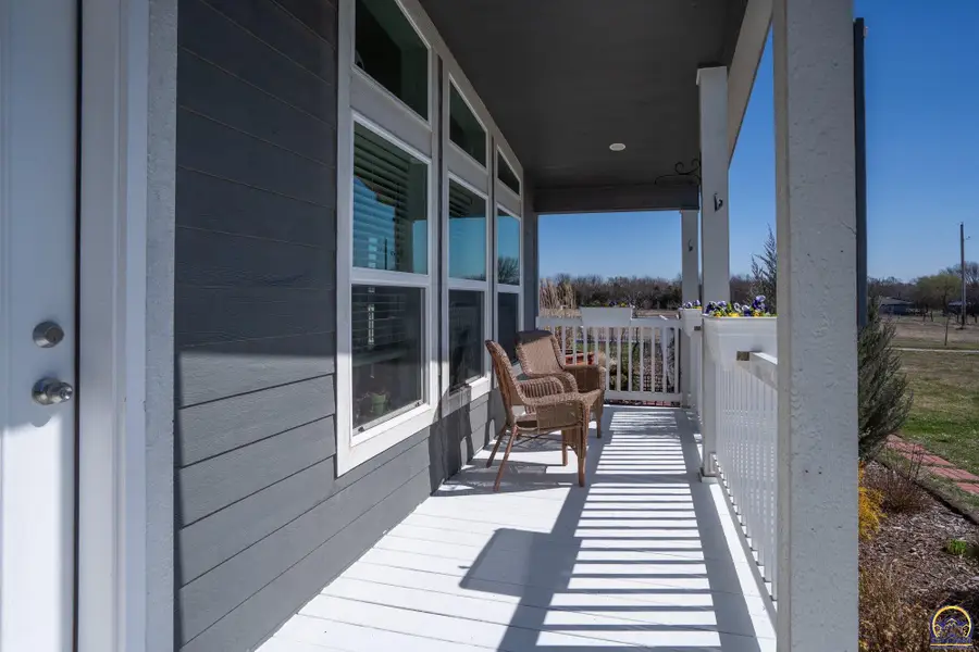 1558 N 450 Rd, Baldwin City, KS 66006 - #3
