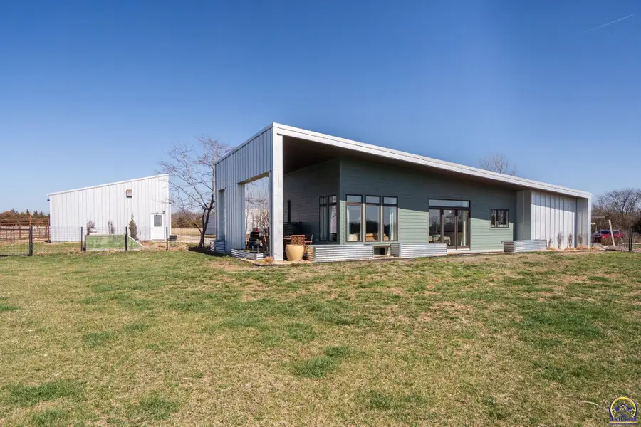 1564 N 450 Rd, Baldwin City, KS 66006 - #2