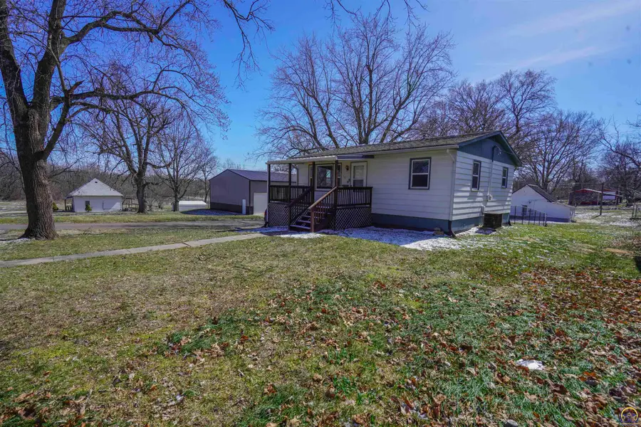 347 E 9th St, Horton, KS 66439 - #3