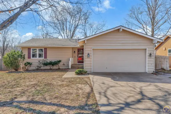 3131 SW Belle Ave, Topeka, KS 66614