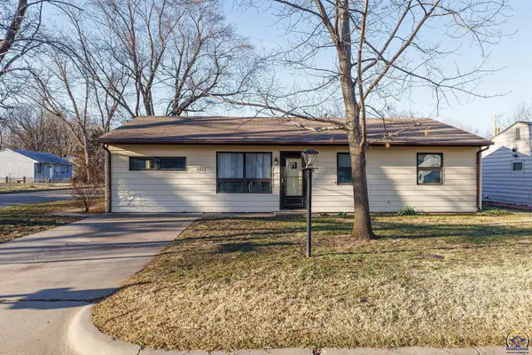1412 W 11th St, Junction City, KS 66441