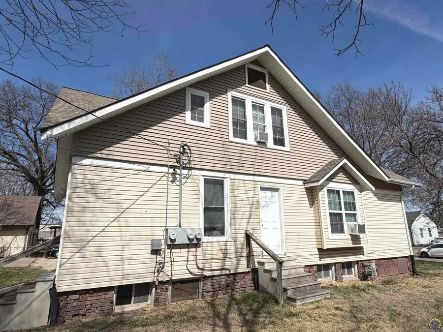615 SW High Ave, Topeka, KS 66606 - #3
