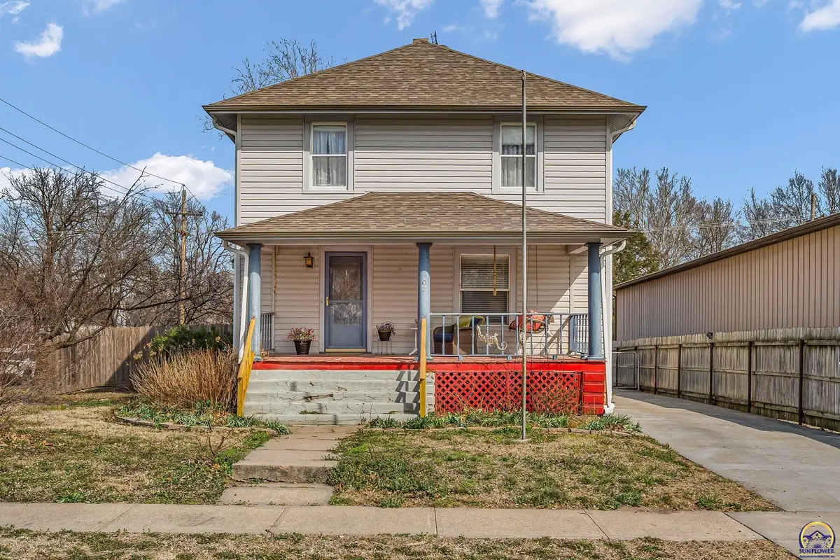 502 Orange St, Rossville, KS 66533 - #1