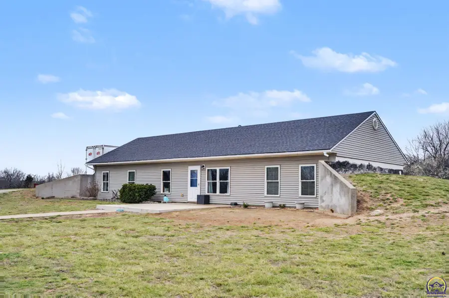 13271 23rd St, Perry, KS 66073 - #3