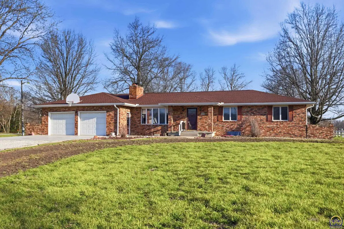 1416 Brant St, Osage City, KS 66523 - #1
