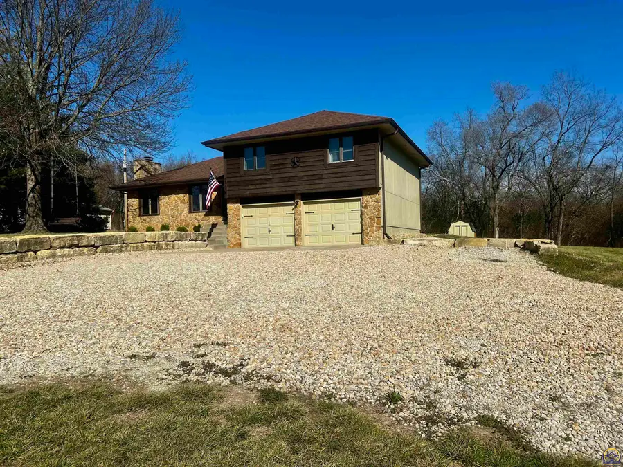 6330 SW Wanamaker Rd, Auburn, KS 66402 - #3