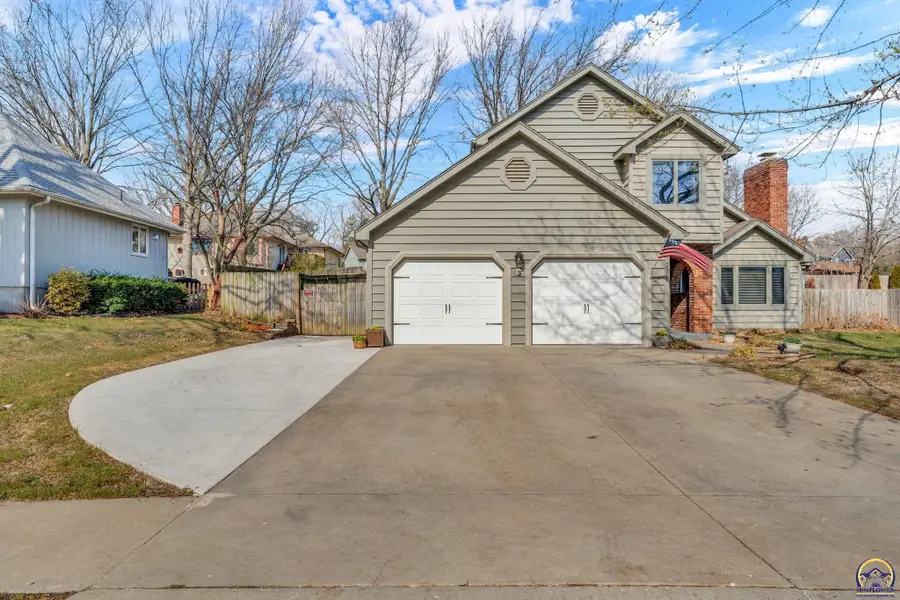 2311 SW Brookfield St, Topeka, KS 66614 - #2