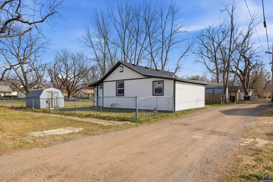 647 NE Grattan St, Topeka, KS 66116-1234 - #3