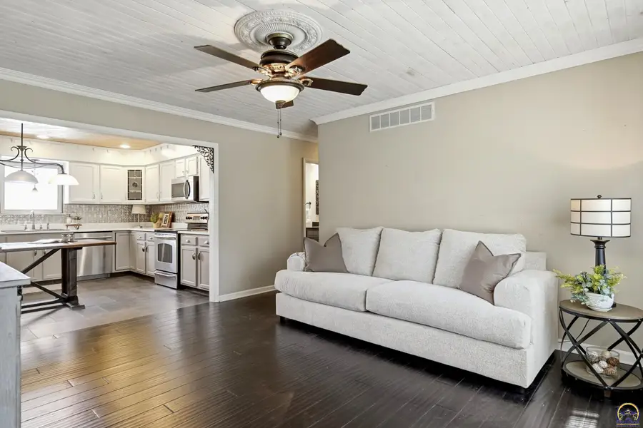 4814 SW Cochise Ave, Topeka, KS 66614 - #2