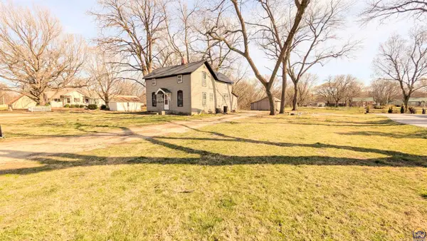 303 Chick St, Council Grove, KS 66846