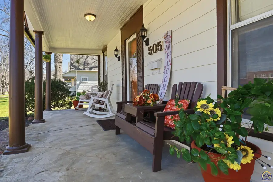 505 California St, Osage City, KS 66523 - #2