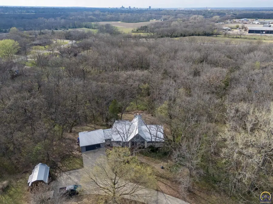 2331 SE Libra Ave, Topeka, KS 66605 - #3