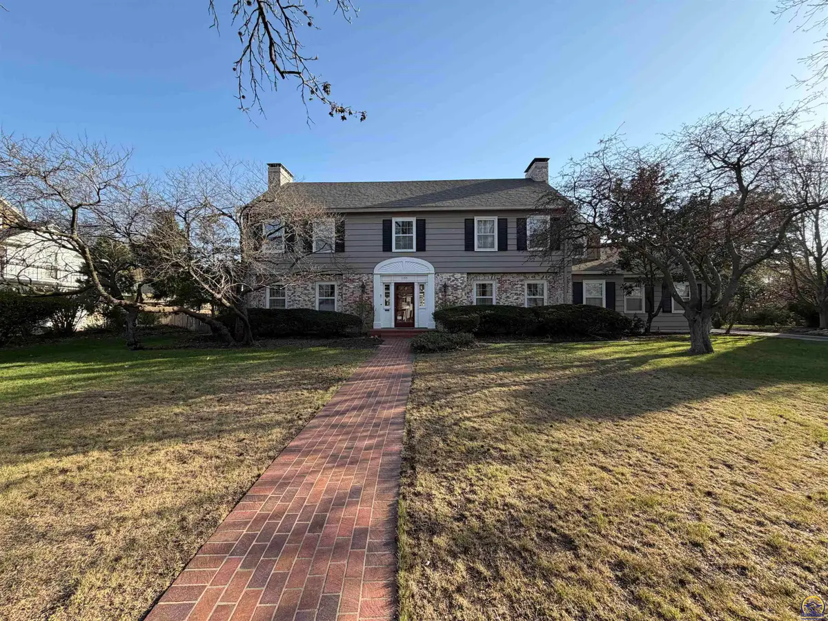 3155 SW 15th St, Topeka, KS 66604 - #1