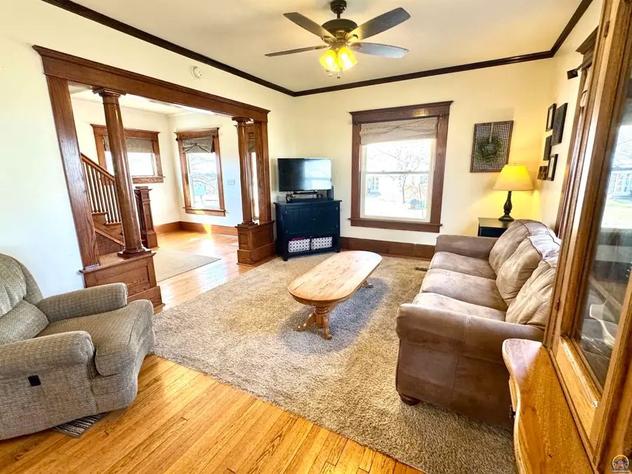 204 S 4th St, Sabetha, KS 66534 - #2