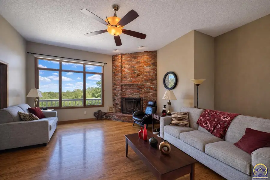 5445 NW Brickyard Rd, Topeka, KS 66618 - #2