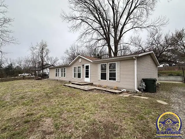 708 Warren St, Oskaloosa, KS 66066 - #2