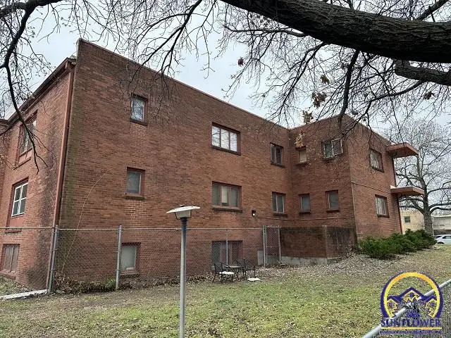 1300 SW Fillmore St, Topeka, KS 66604 - #3