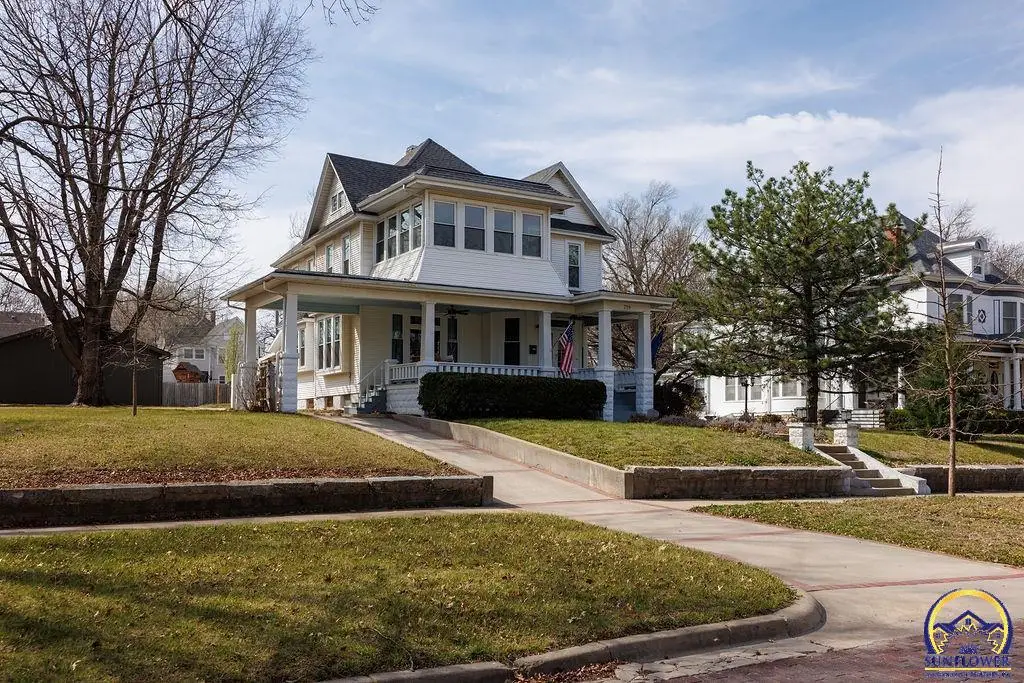 719 Wisconsin Ave, Holton, KS 66436-8504 - #1