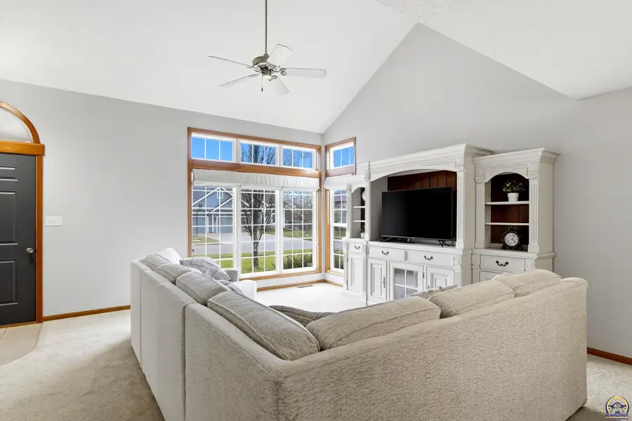 2516 SW Wexford Dr, Topeka, KS 66614 - #3