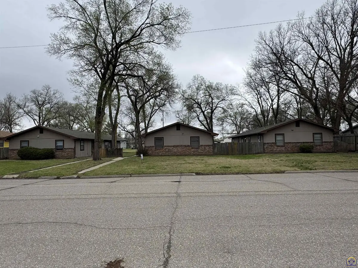1205-1207 Yuma St, Manhattan, KS 66502 - #1