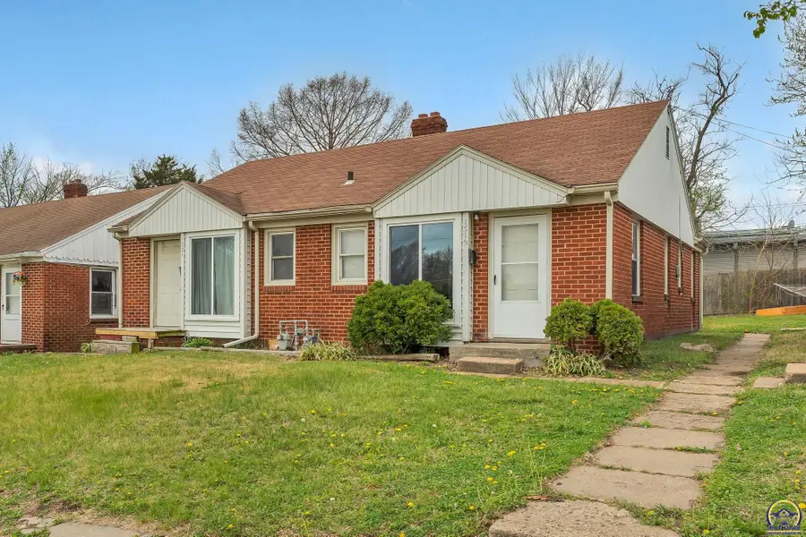 1519 SW Lincoln St, Topeka, KS 66604 - #3