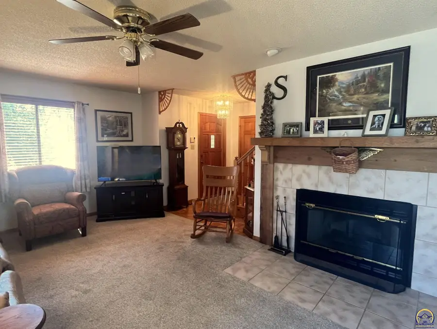 6024 SE Stubbs Rd, Tecumseh, KS 66542-0032 - #3