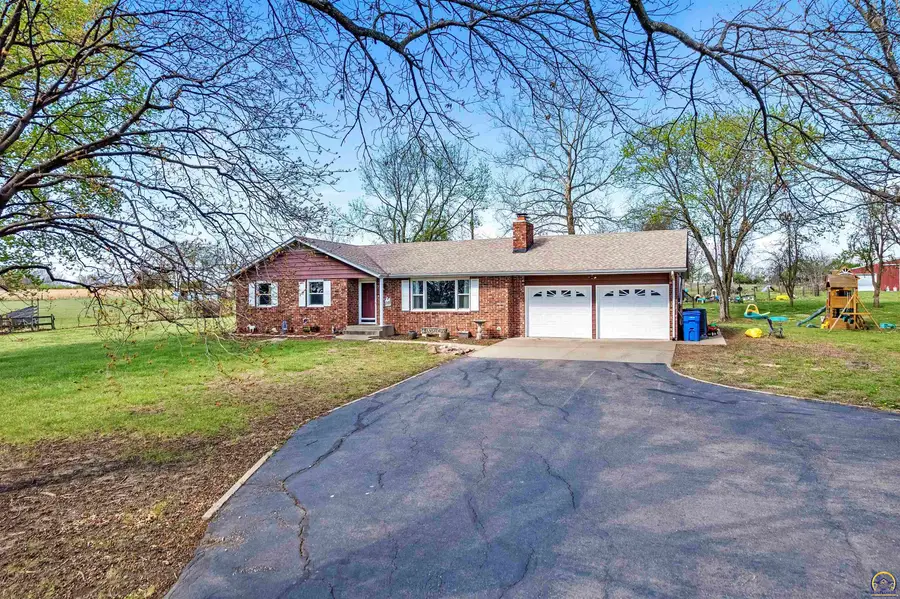 3641 NE Kincaid Rd, Topeka, KS 66617 - #2