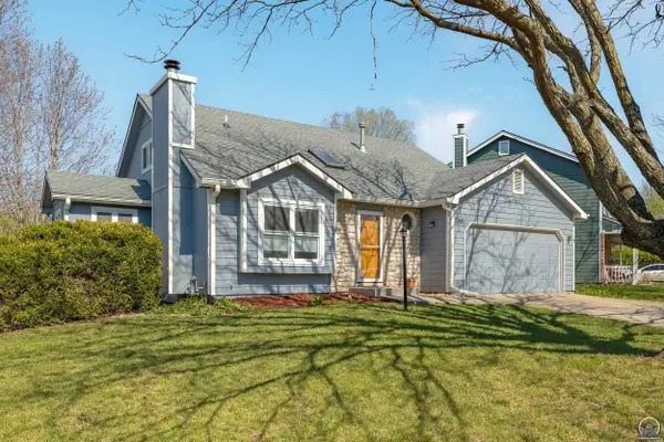 1029 Eldridge St, Lawrence, KS 66049