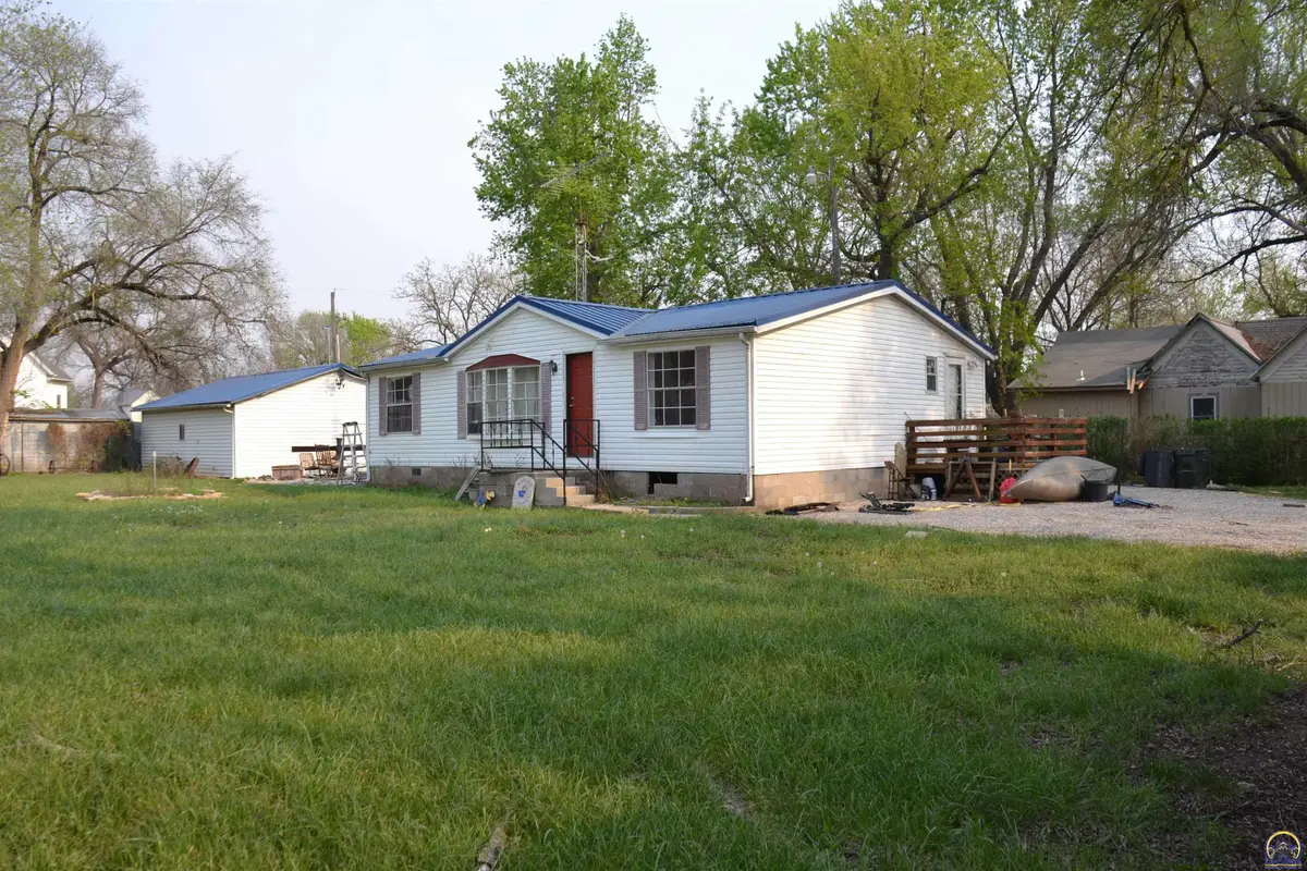 21244 Hickory St, Quenemo, KS 66528-9999 - #1